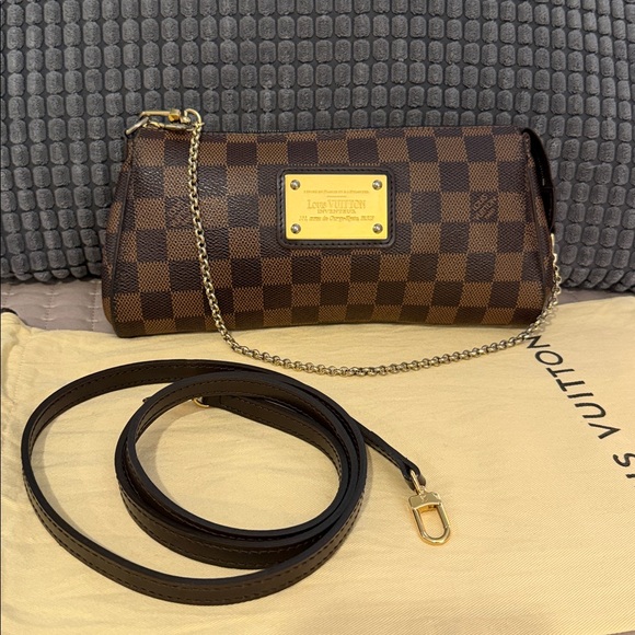 Authentic Louis Vuitton Damier Ebene Eva sling/shoulder bag - Picture 3 of 13
